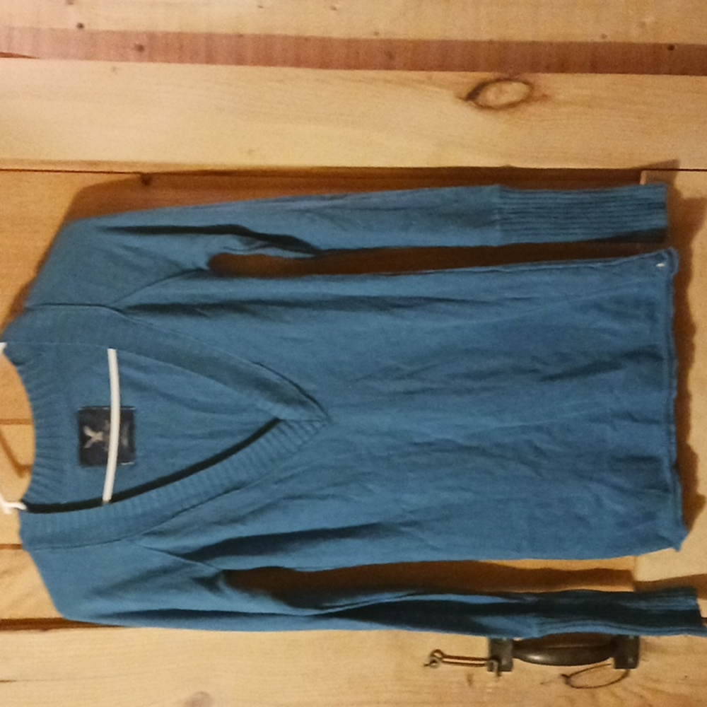 American Eagle sweater size medium